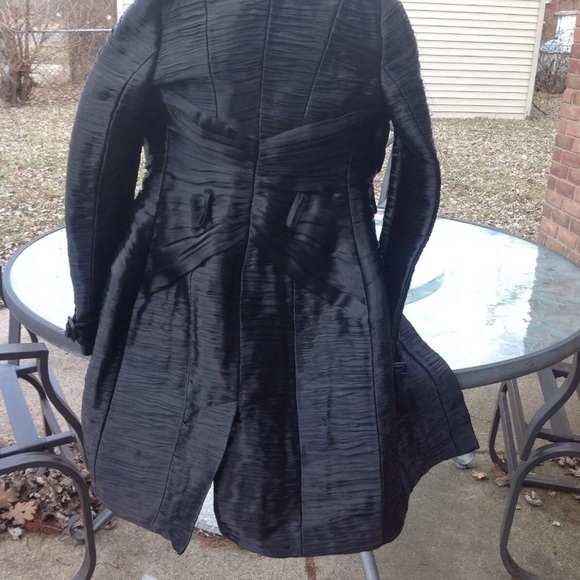 $2590. Burberry Prorsum Runway pleated Silk Coat - Picture 3 of 8